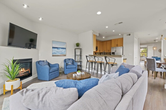 Photo - 1328 Thomas Ave Unit ID1024462P