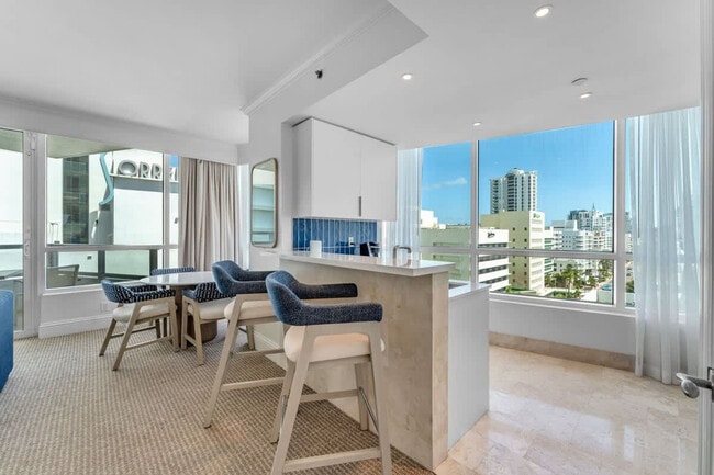 Photo - 4401 Collins Ave Unit ID1372365P