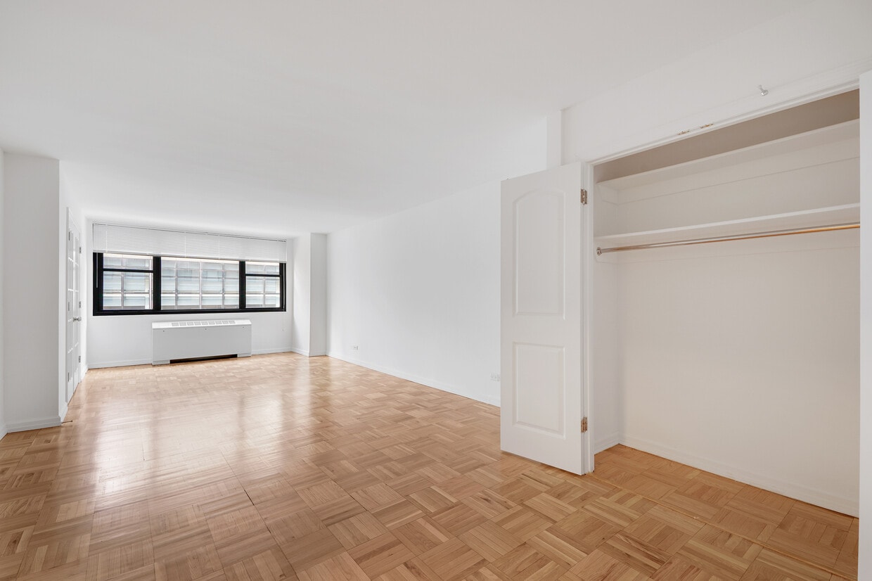 Floor Plan - Apartment 11L