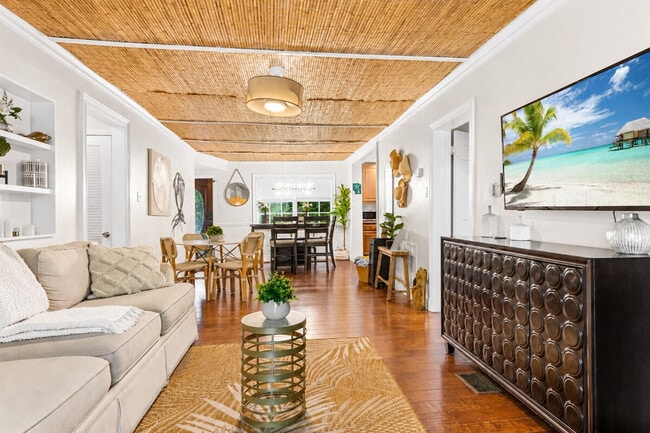 Photo - 303 Lang Rd Unit SI ID1495041P