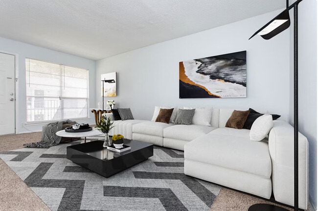 Photo - Bellecour Crossing