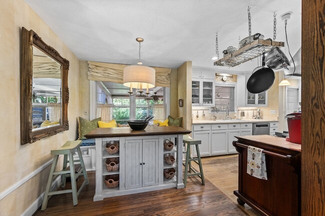 Photo - 201 Brookfield Ave