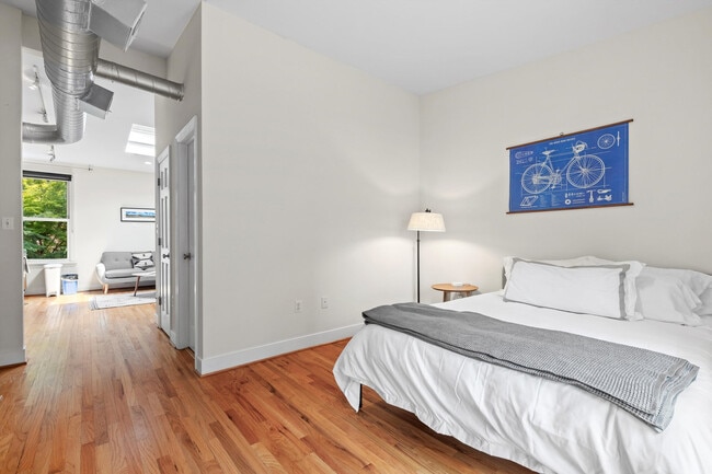Photo - 1820 13th St NW Unit SI ID1037756P