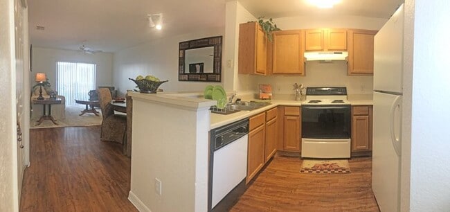 Photo - Harvard Apartments