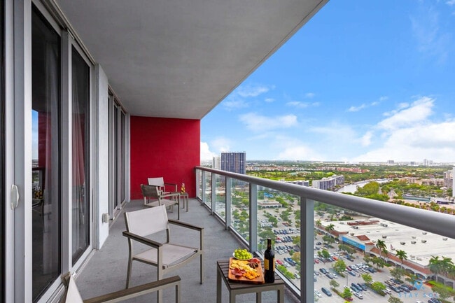 Building Photo - 1180 E Hallandale Beach Blvd Unit ID1227256P