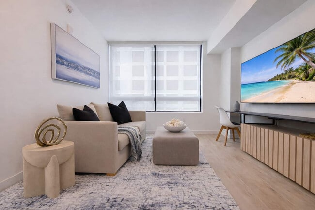 Building Photo - 225 N Miami Ave Unit SI FL14-ID1442068P