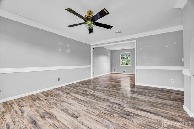 Photo - 132 Somerset Ave