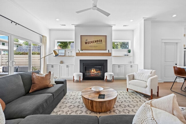 Photo - 404 NW 4th St Unit ID1221855P