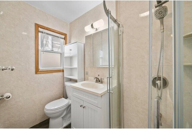 Photo - 93 Lord Ave Unit 1