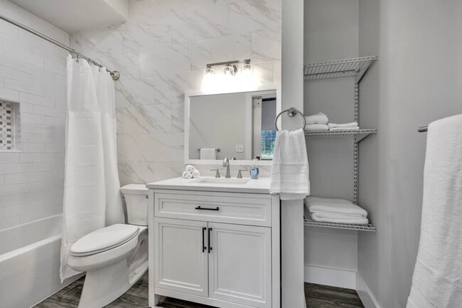 Photo - 900 Market Residences