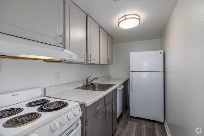 1BD, 1BA - Kitchen - The Magnolia