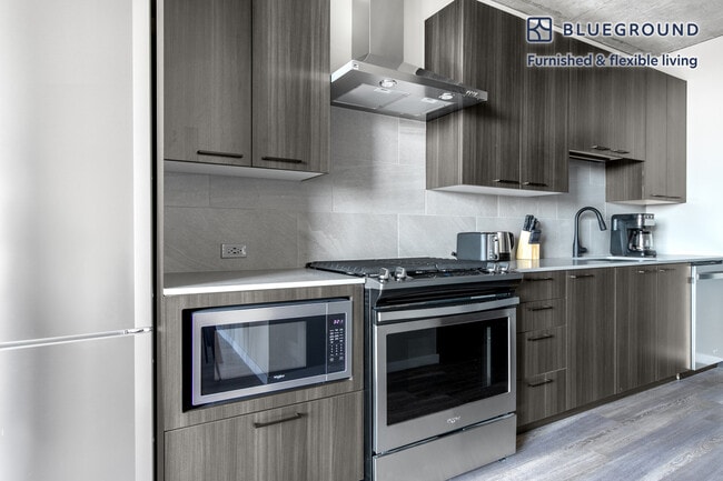 Photo - 939 W Washington Blvd Unit SI FL9-ID273