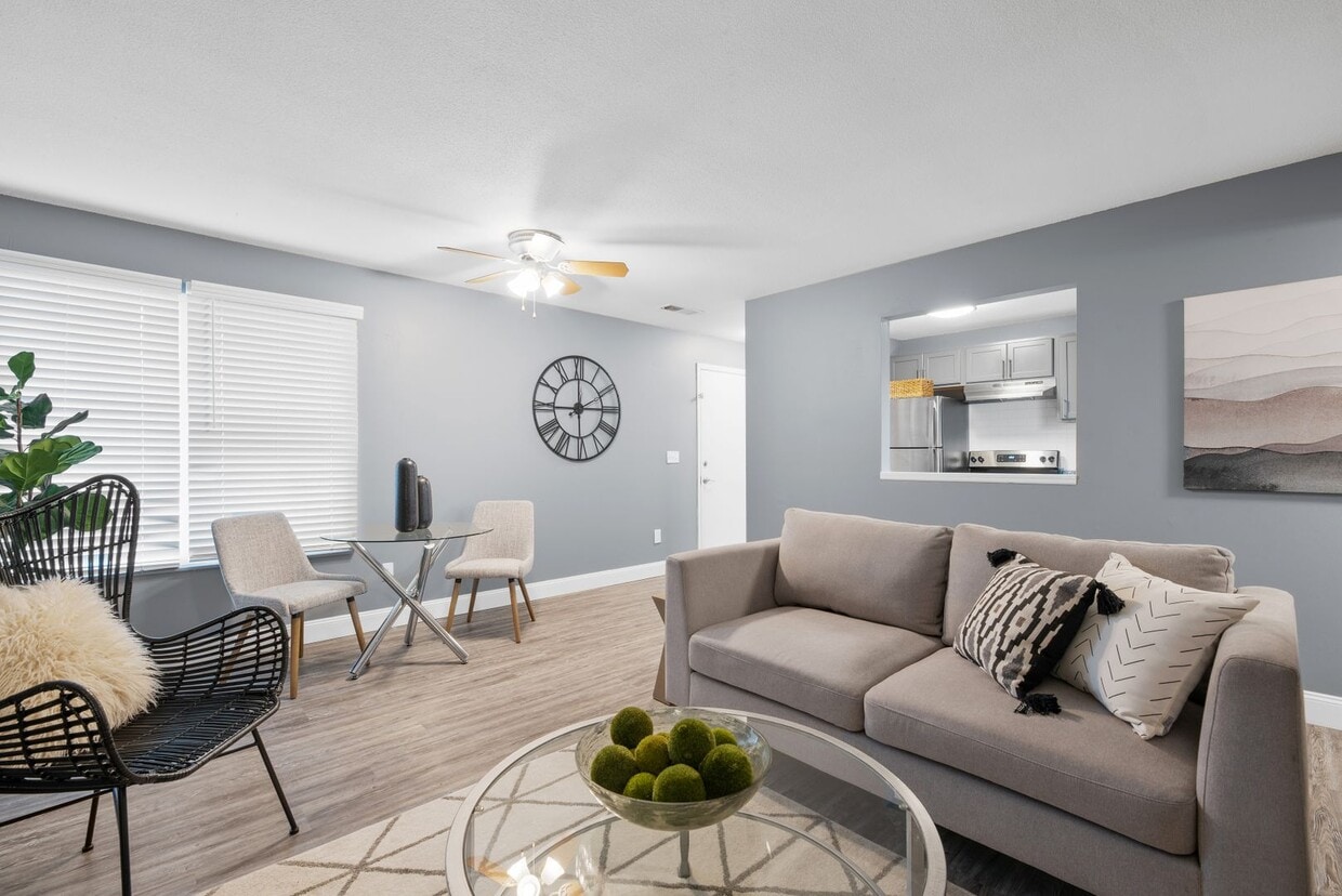 Floor Plan - Kingswood Court - 2 Bed 1 Bath - Garden - Renov...