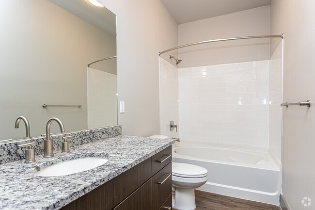 1BR, 1BA - 656SF - The Reserve at Shoe Creek