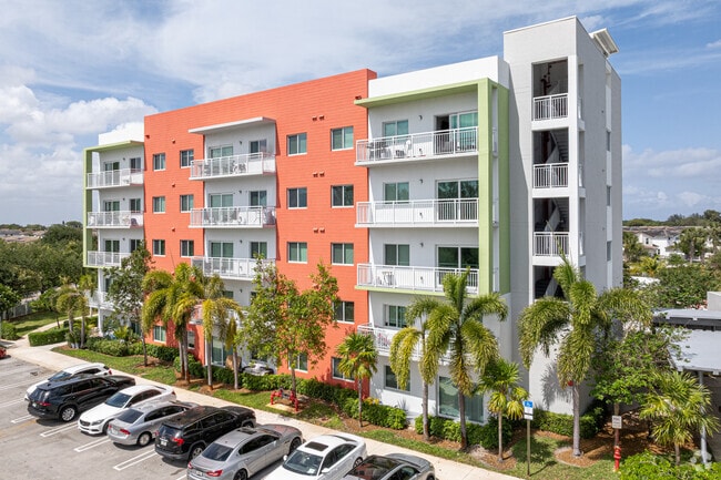 Primary - The Club at Crystal Lake