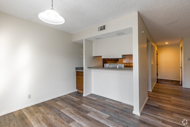 2BR, 2BA - 1,136SF - Dining Room - Midland Village Apartments