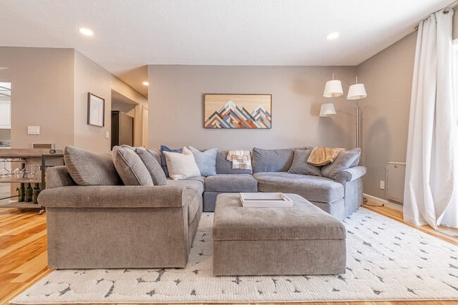 Photo - 2850 Columbus Way Unit SI ID1250758P