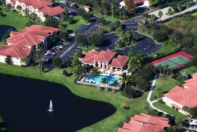 Photo - 141 SW Palm Dr Unit 306