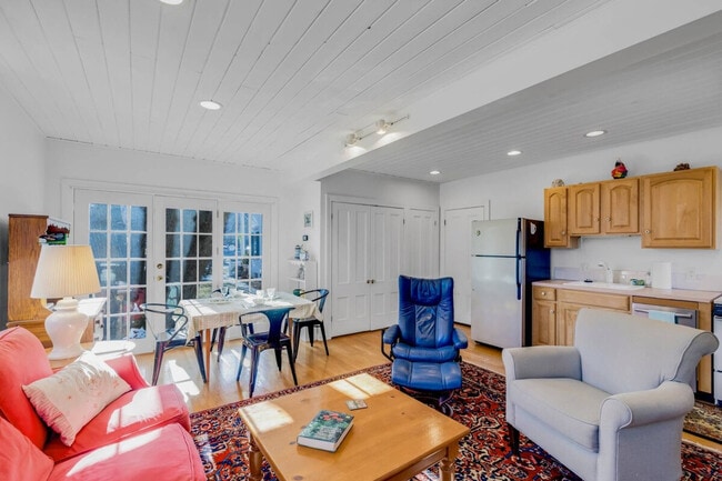 Photo - 252r High St Unit SI ID1045448P