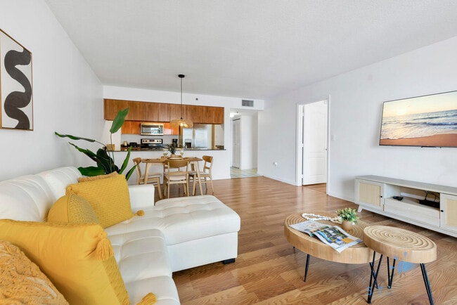 Building Photo - 1200 Brickell Bay Dr Unit SI ID1227452P
