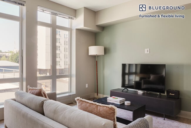 Photo - 104 12th Ave Unit FL3-ID748