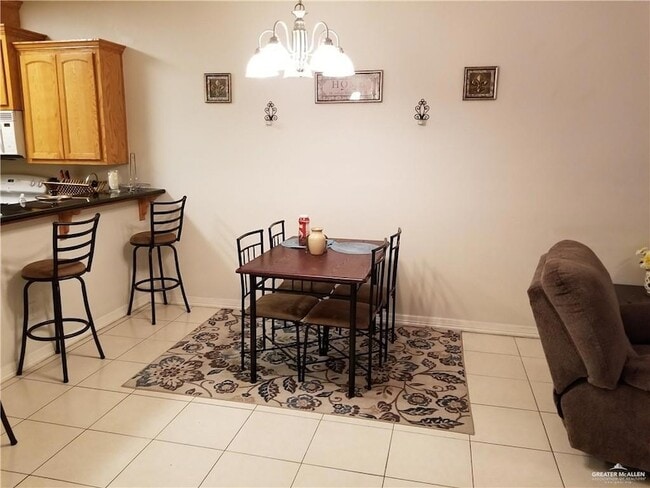 Photo - 3036 Scottland Dr Unit 2