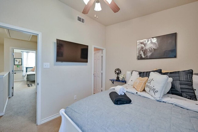 Photo - 904 E Glenn Crossett St Unit SI ID1301581P