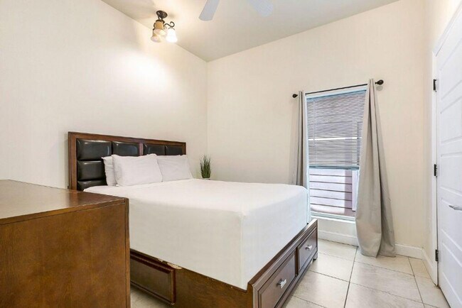 Photo - 1818 Carondelet St Unit SI ID1269248P