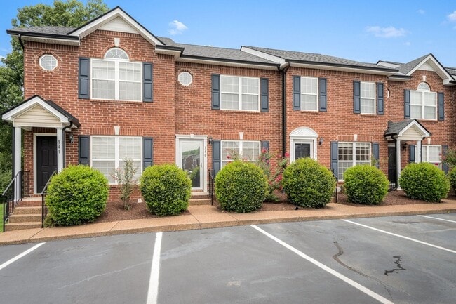 Photo - 340 Stewarts Landing Cir