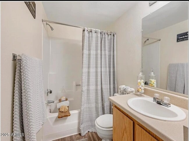 Photo - 5750 N 59th Ave Unit 1A