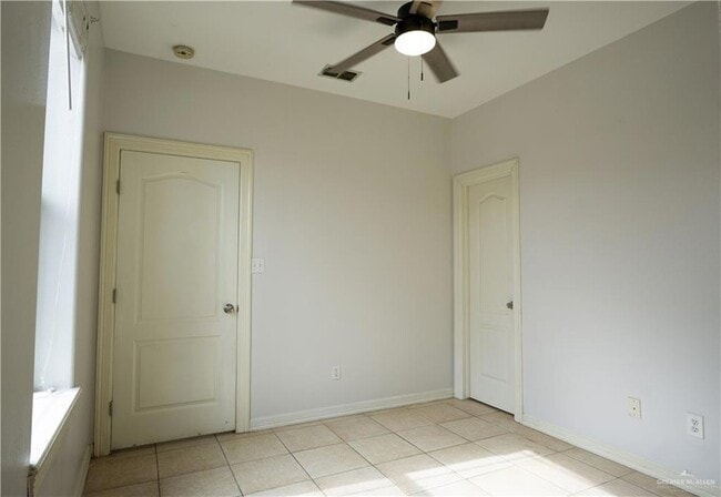 Photo - 3127 Regal Dr Unit A