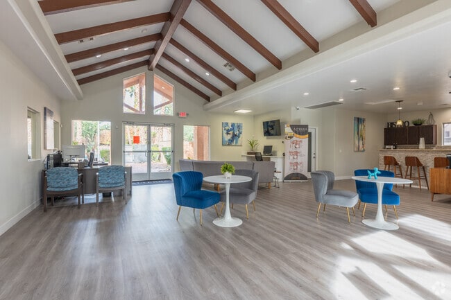 Well-Appointed Clubhouse - Alterra Apartments