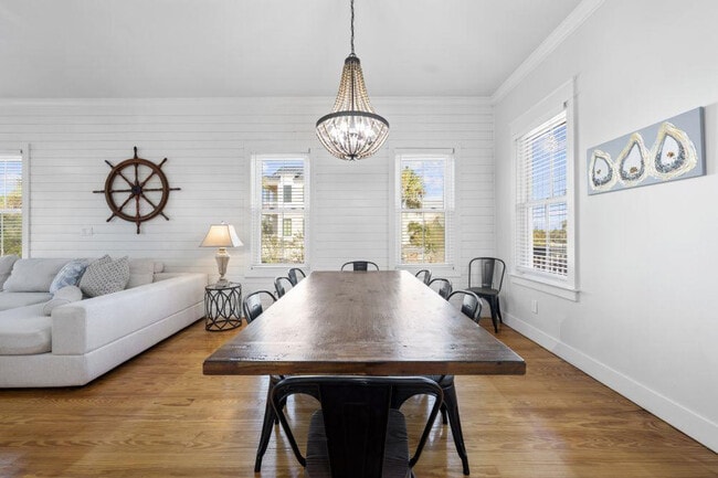 Building Photo - 15 Meeting St Unit ID1330444P