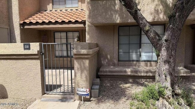 Photo - 925 N College Ave