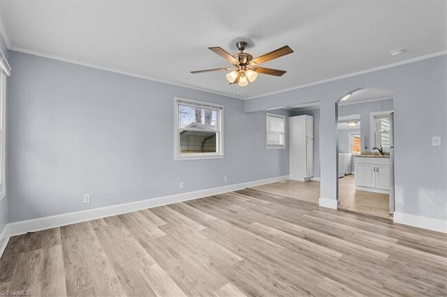 Photo - 1101 Hickory Ave