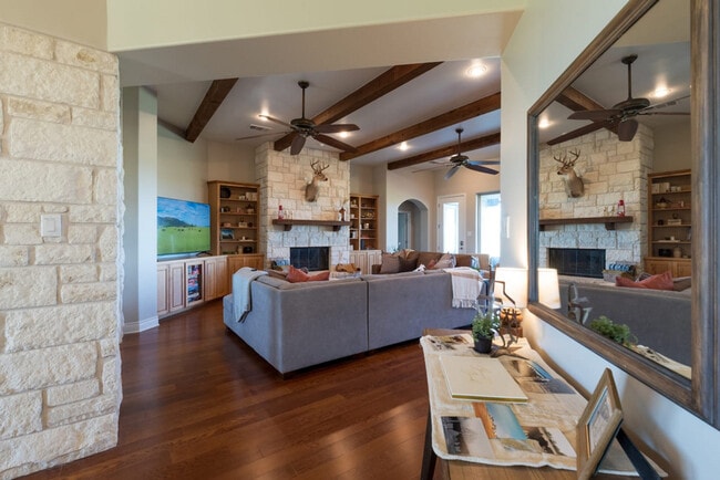 Photo - 900 County Road 438-SI ID1606261P Unit SI ID1606261P