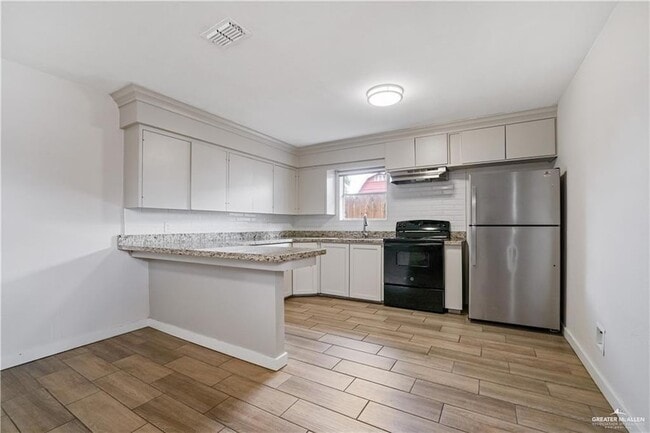 Photo - 819 S 16th St