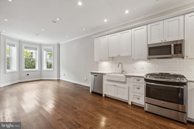 Photo - 39 U St NE