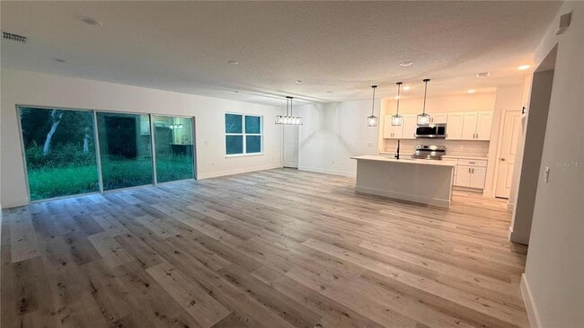 Photo - 506 St Johns Ct