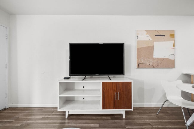 Building Photo - 6370 Rancho Mission Rd Unit ID1296510P