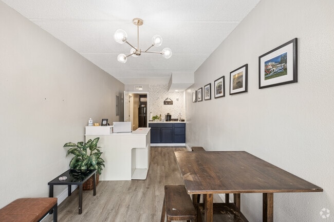 Photo - Ridge Apartments