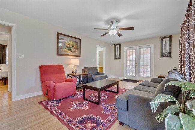 Building Photo - 4219 Neal Rd Unit ID1388432P