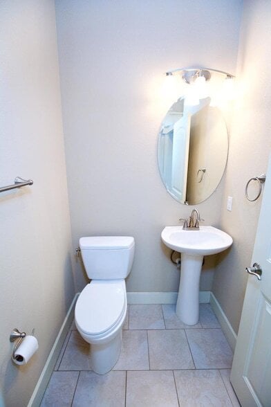 Photo - 1800 Richcreek Rd