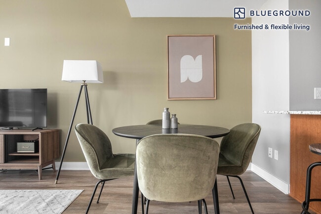 Photo - 505 N State St Unit FL35-ID1009