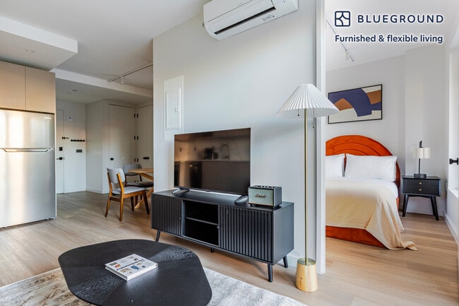 Photo - 16 West St Unit FL2-ID2196