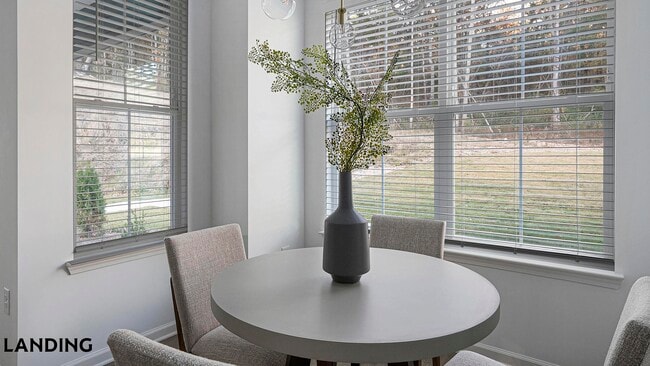 Photo - 2800 Milan Ct Unit 3225