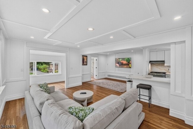 Photo - 91 Columbus Dr