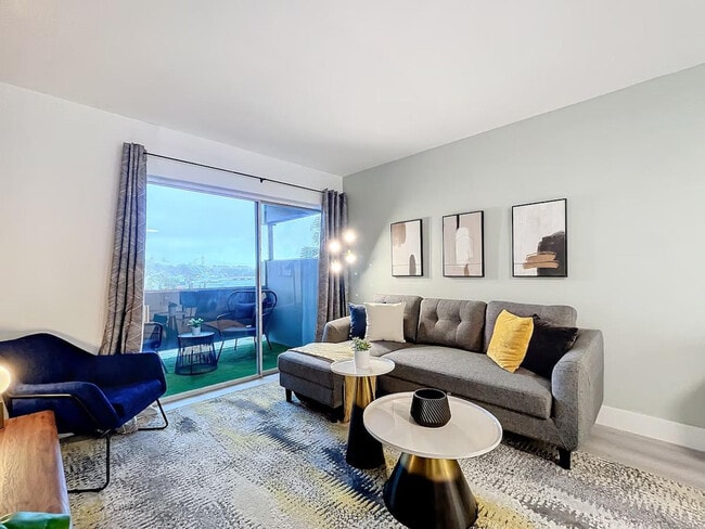 Building Photo - 1401 SE 15th St Unit ID1224103P