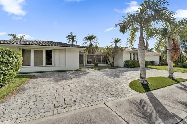 Photo - 3681 N 54th Ave