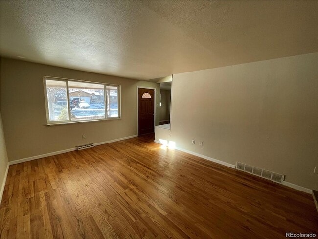 Photo - 1250 S Ames St